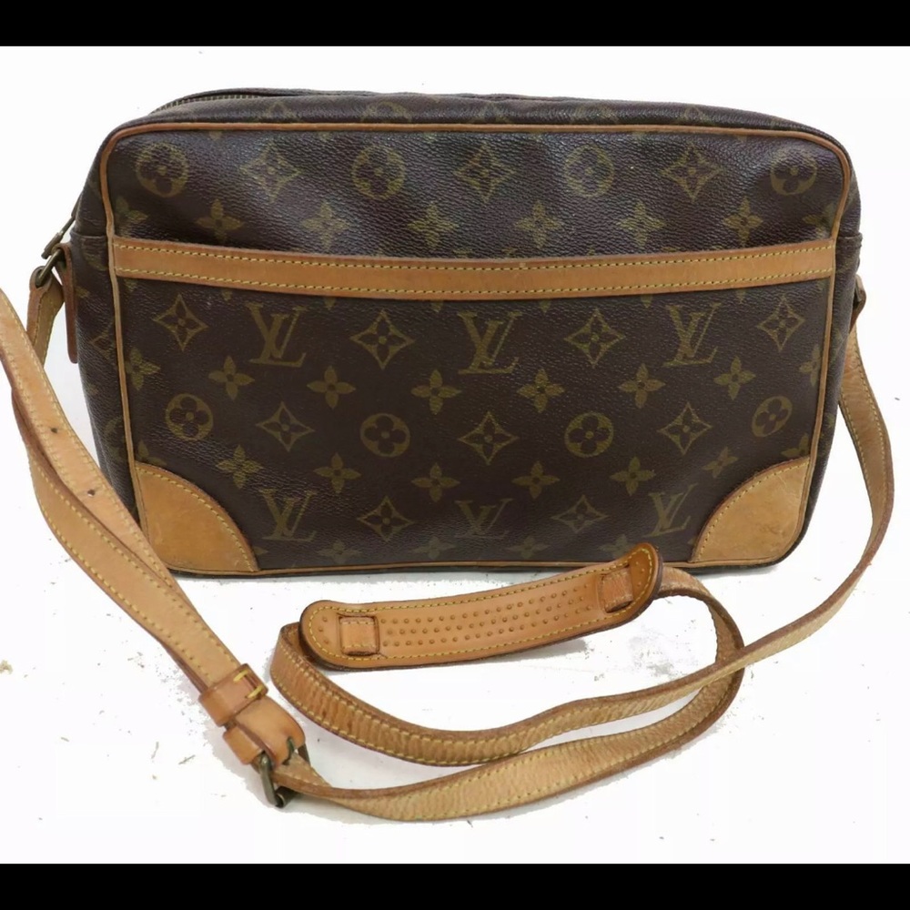 🔥Authentic Louis Vuitton Trocadero 27🔥